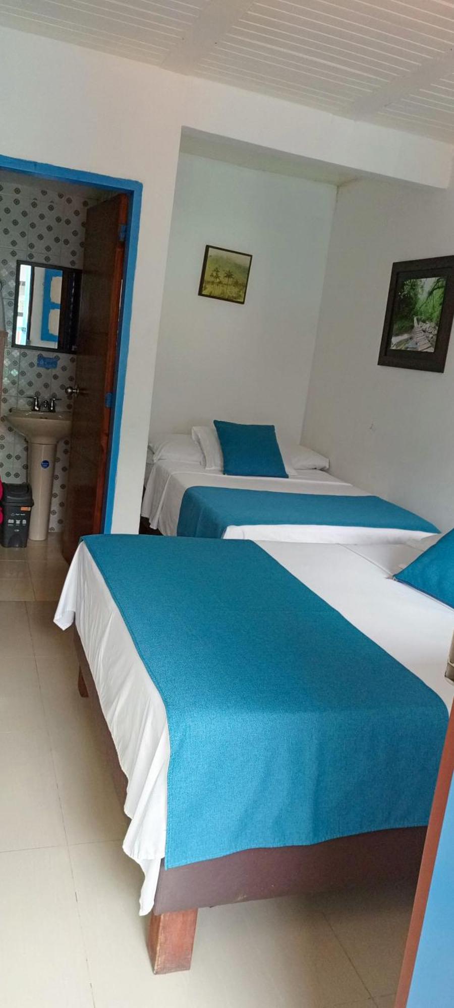 Hostal Bosque De Niebla Саленто Экстерьер фото