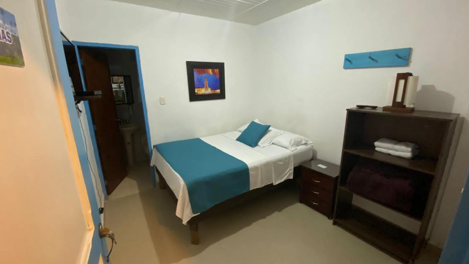 Hostal Bosque De Niebla Саленто Экстерьер фото