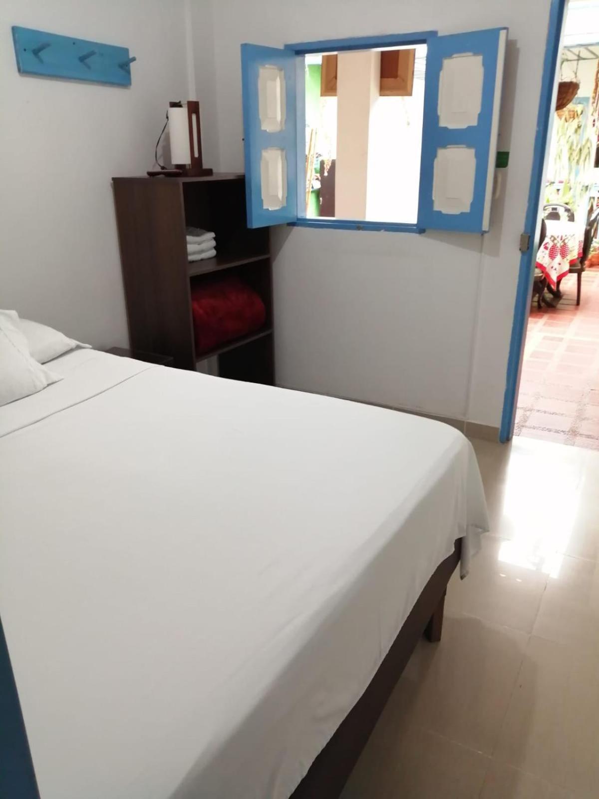 Hostal Bosque De Niebla Саленто Экстерьер фото