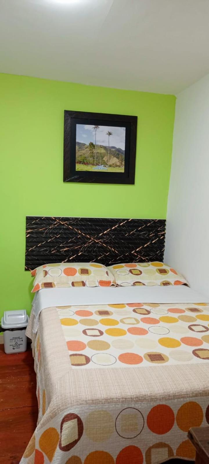 Hostal Bosque De Niebla Саленто Экстерьер фото