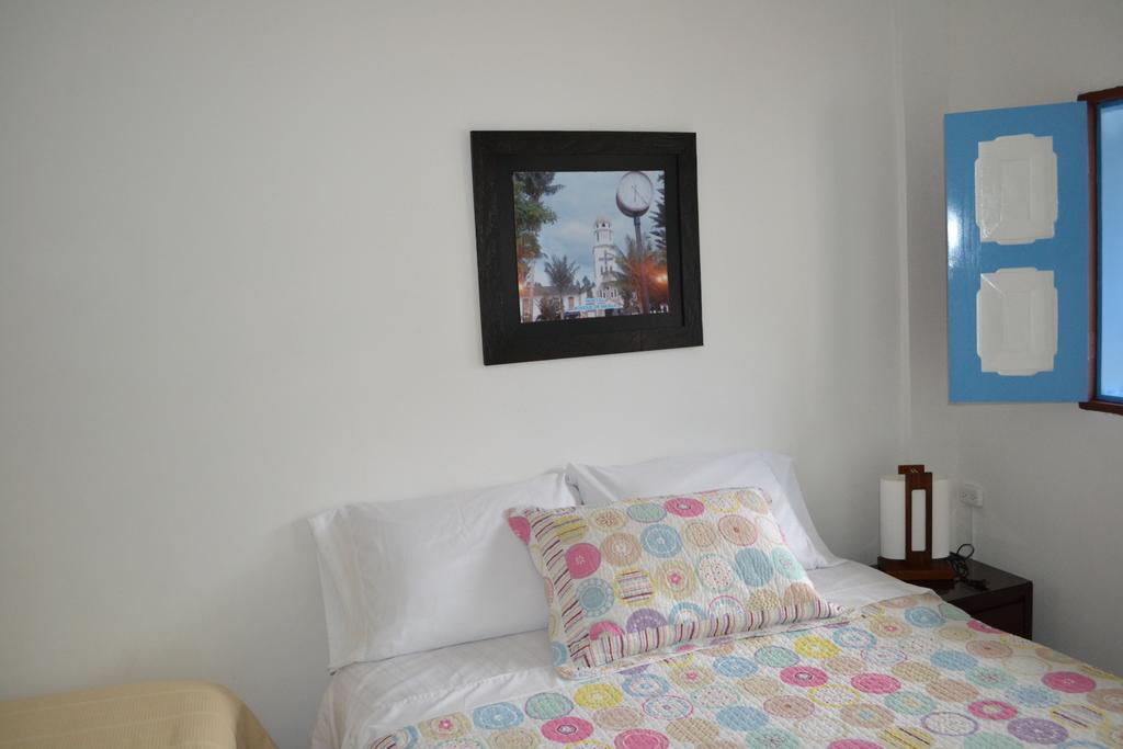 Hostal Bosque De Niebla Саленто Номер фото