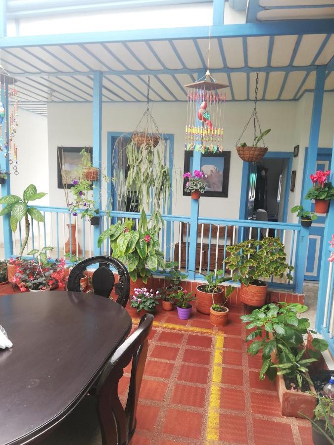 Hostal Bosque De Niebla Саленто Экстерьер фото